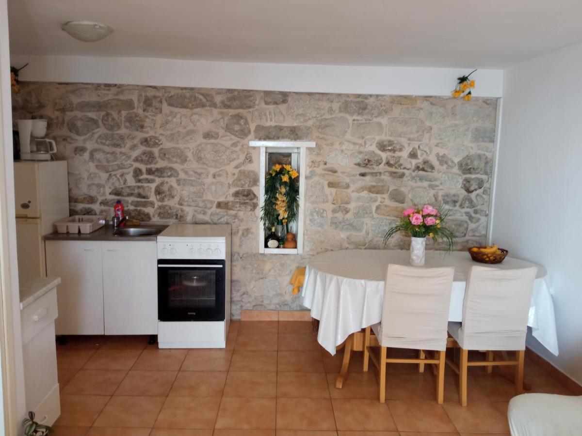 Apartman Anna Podstrana Kültér fotó